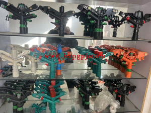 搖臂式噴頭大全